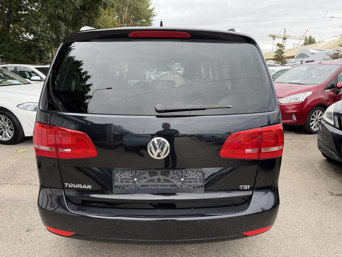 Volkswagen Touran 2012 — photo 5