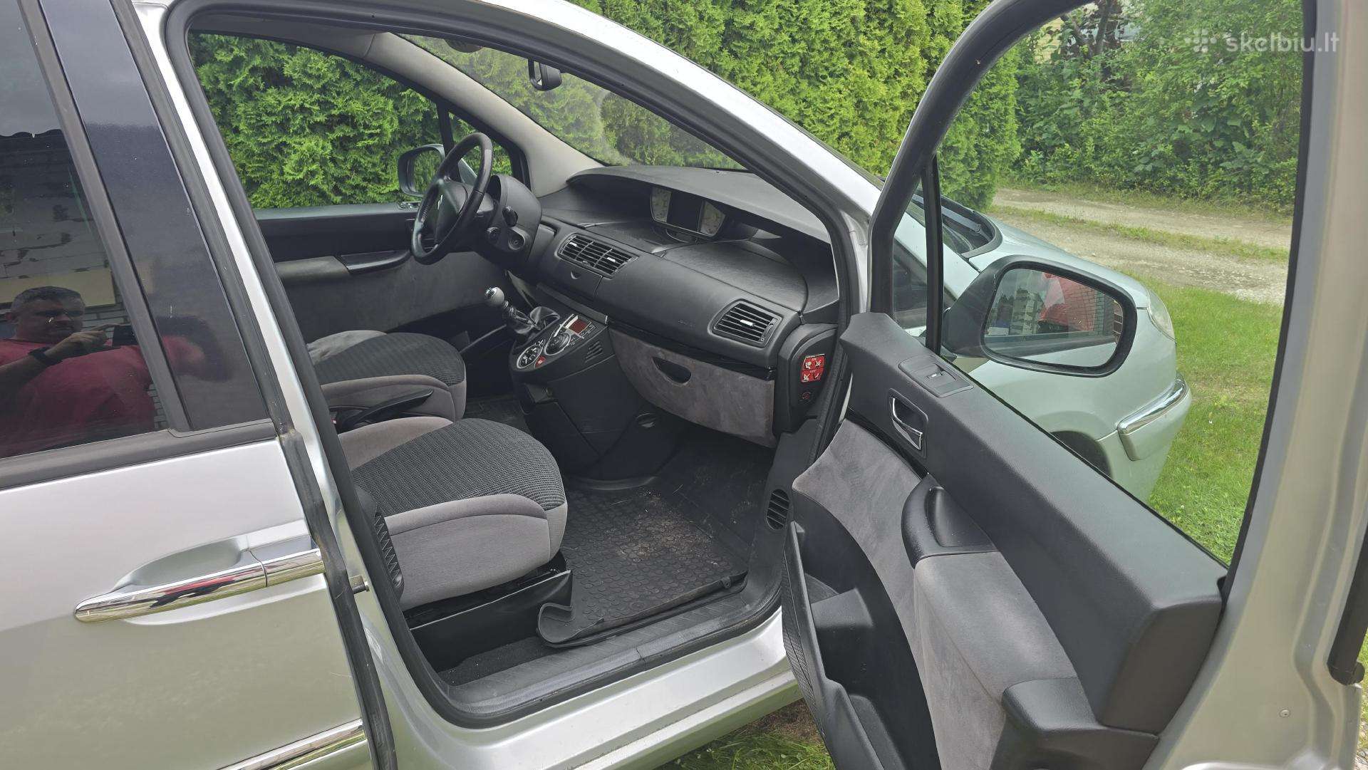 Citroen C8 2010 — interior