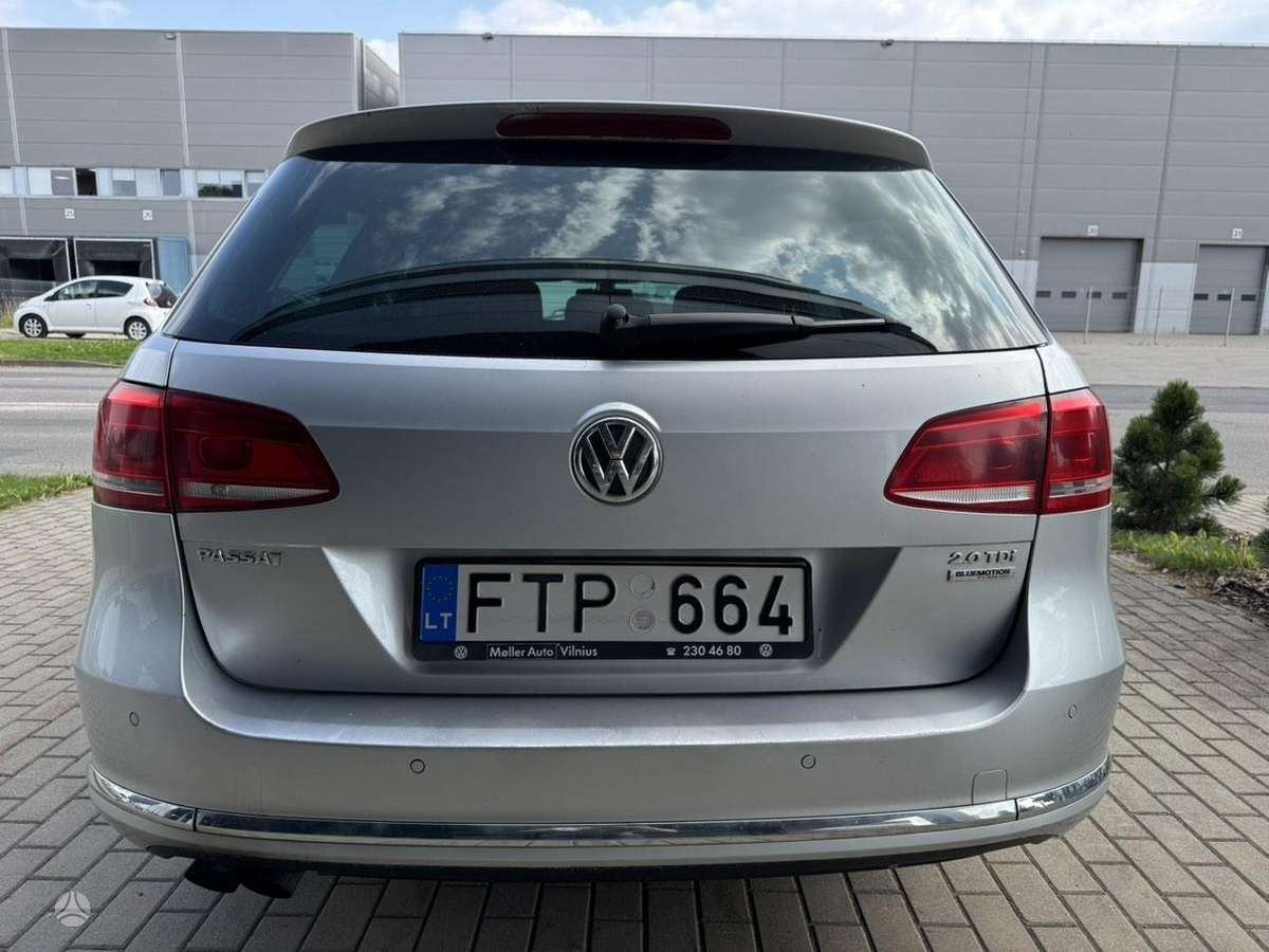 Volkswagen Passat 2012 — photo 5