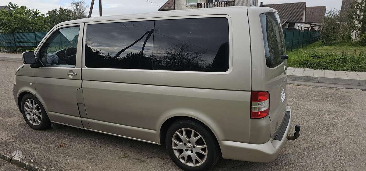 Volkswagen Transporter 2005 — вигляд ззаду