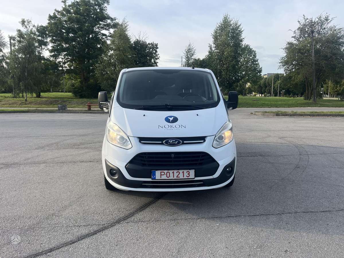 Ford Transit 2015 — вигляд ззаду