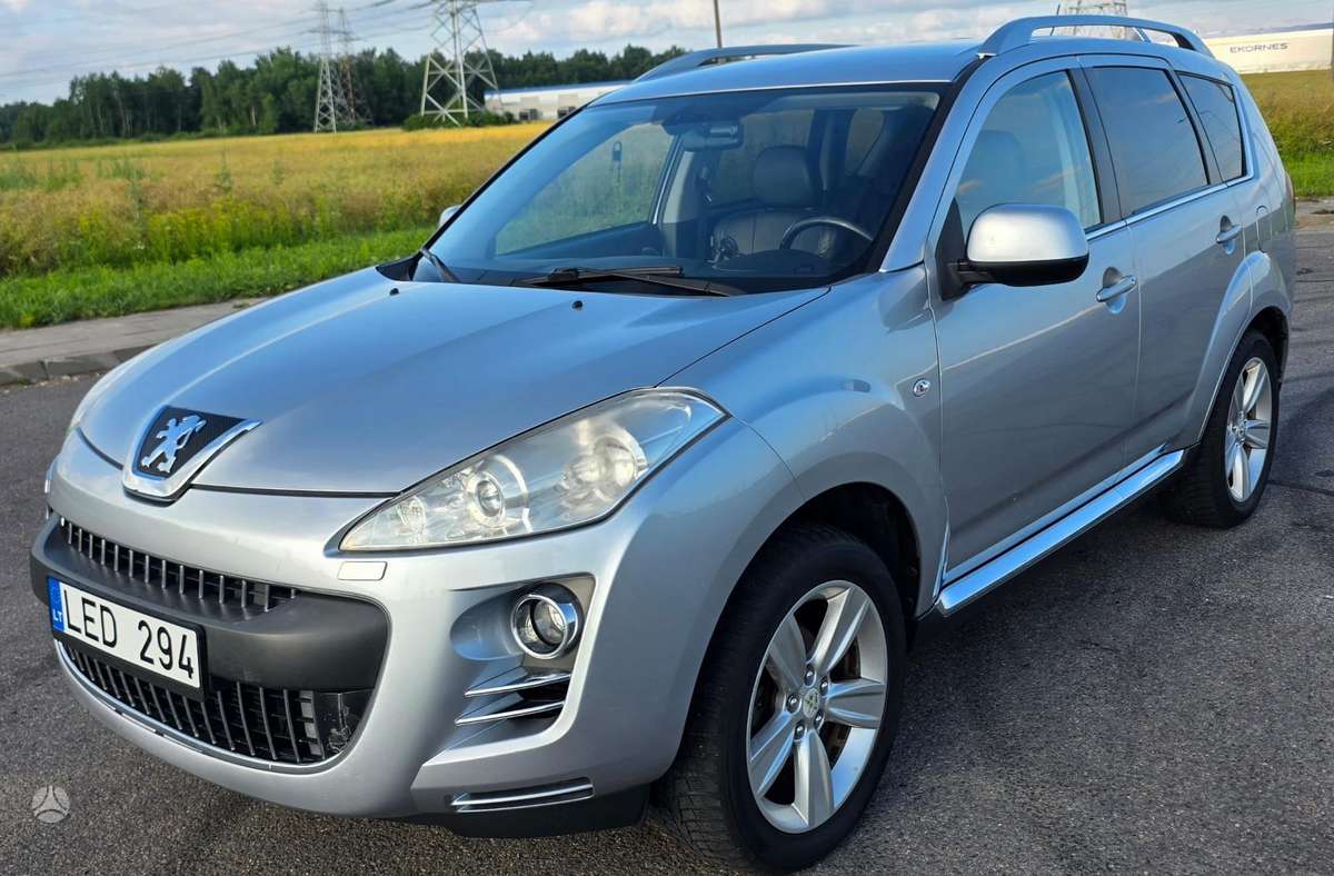 Peugeot 4007 2010 — photo 8