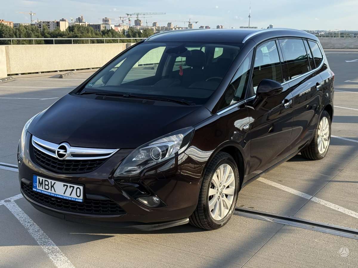 Opel Zafira 2012 — engine 1956 cm³, 165 HP (121kW)