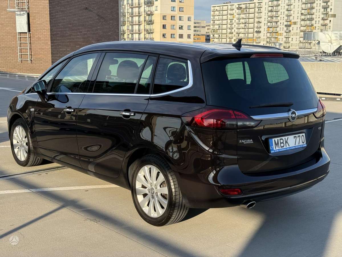 Opel Zafira 2012 — photo 6