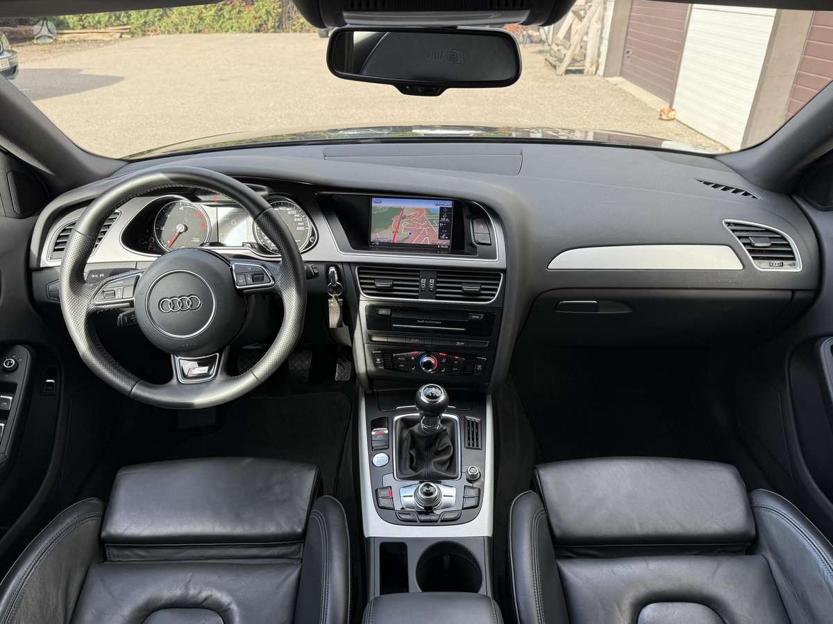 Audi A4 2014 — photo 13