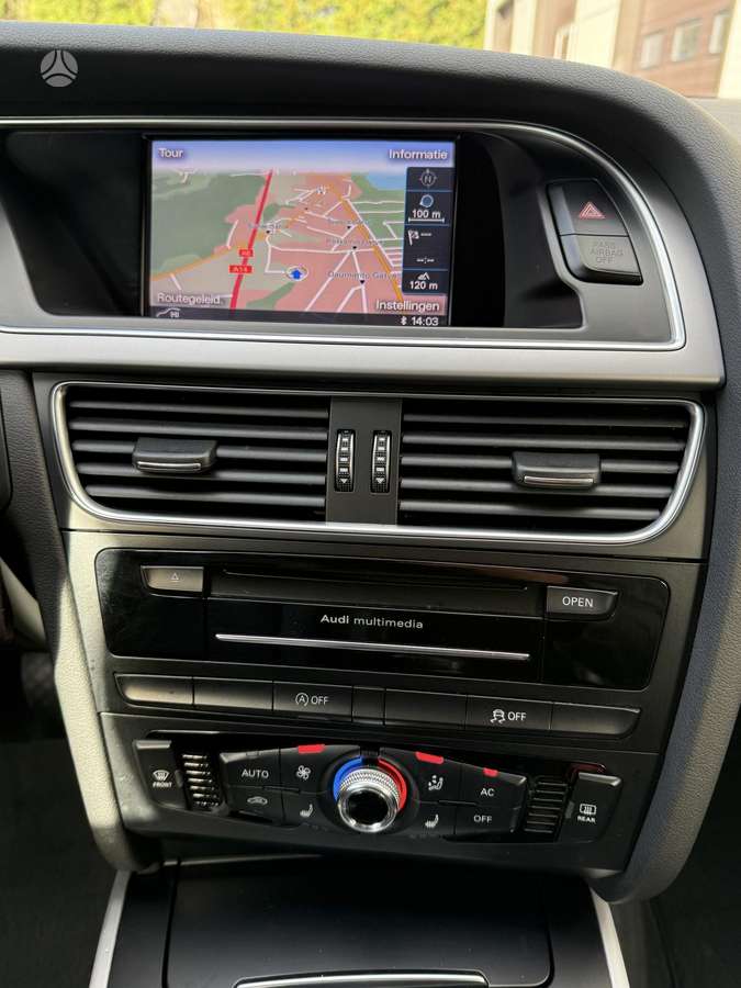 Audi A4 2014 — photo 15