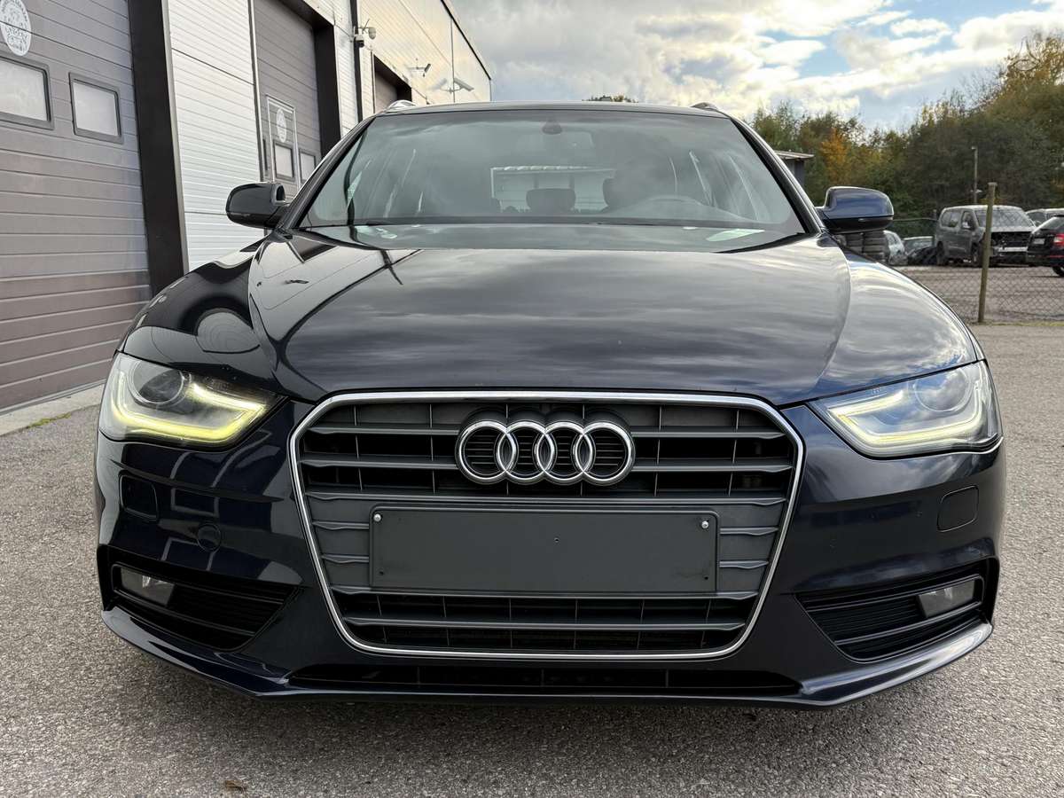 Audi A4 2014 — photo 7