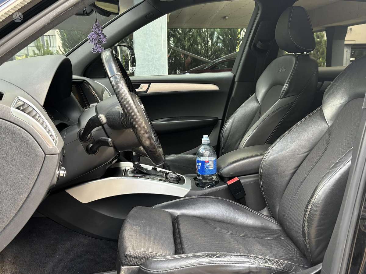 Audi Q5 2009 — photo 11