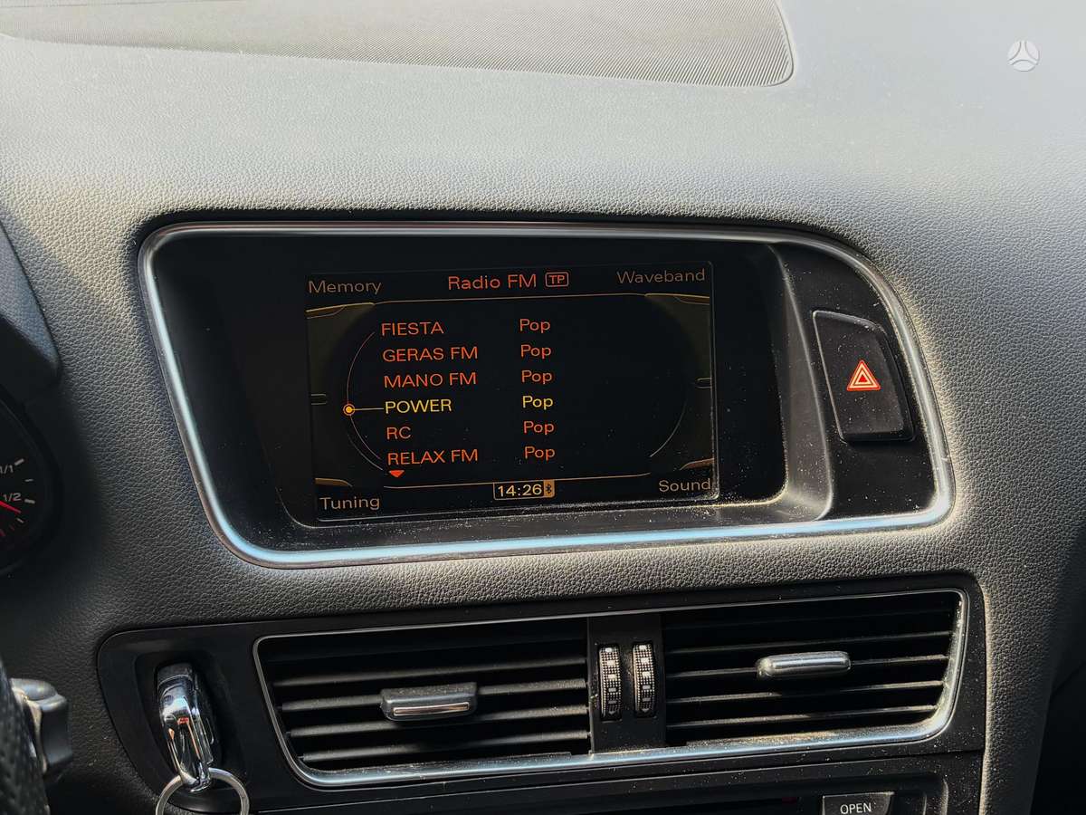 Audi Q5 2009 — photo 14