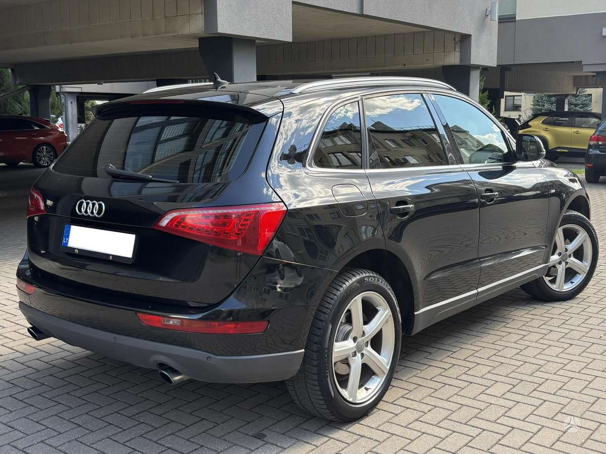 Audi Q5 2009 — engine 1984 cm³, 211 HP (155kW)