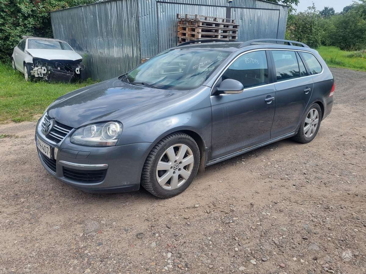 Volkswagen Golf 2009 — вигляд ззаду