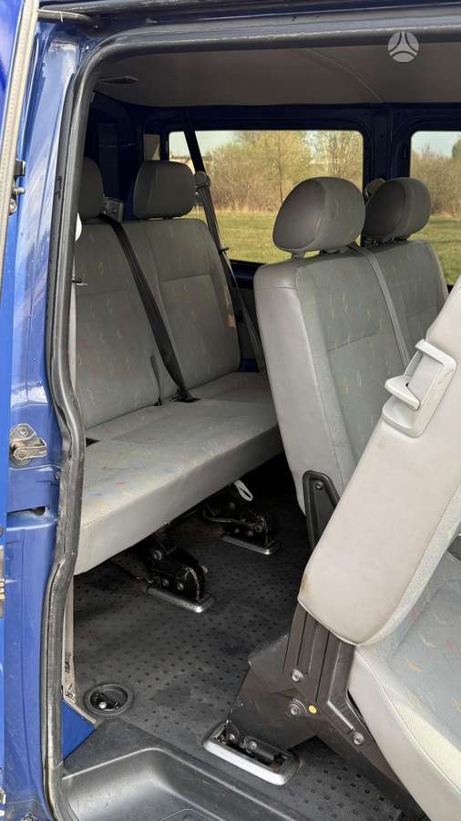 Volkswagen Transporter 2004 — photo 10