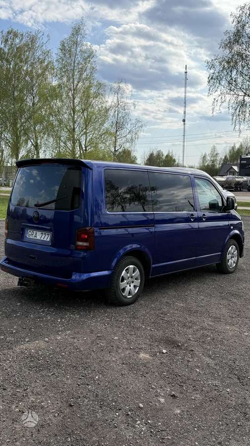 Volkswagen Transporter 2004 — interior