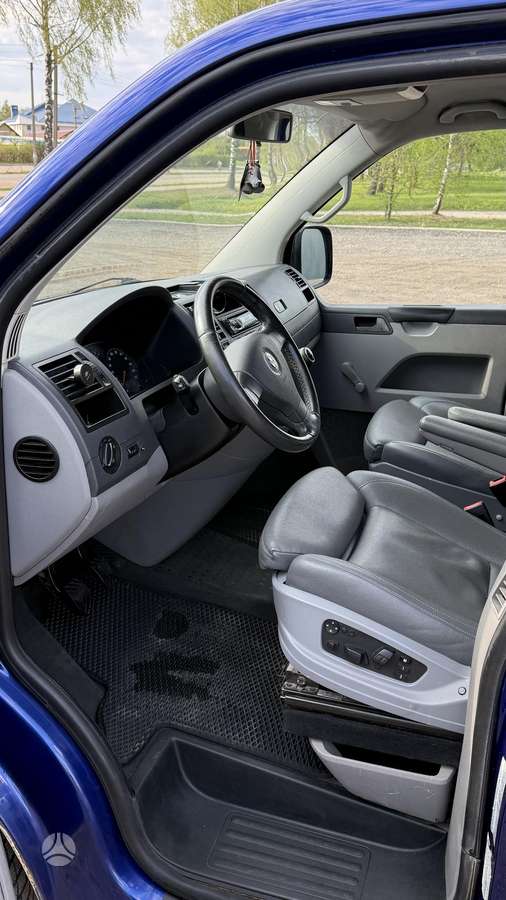 Volkswagen Transporter 2004 — photo 6