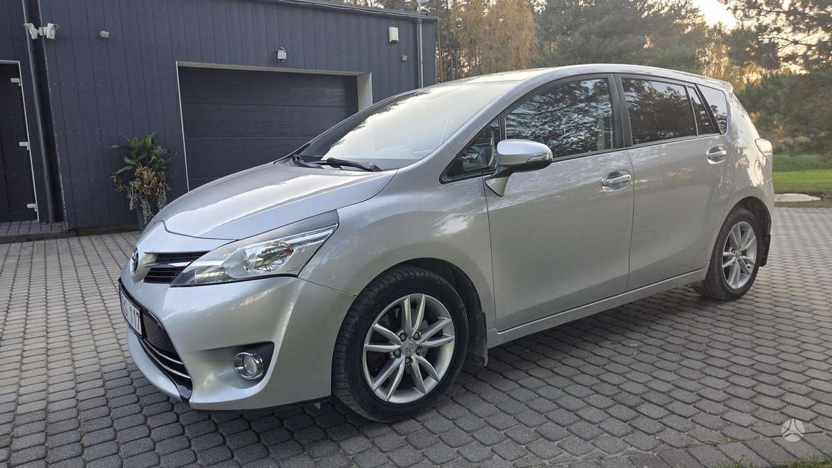 Toyota Verso 2014 — engine 2231 cm³, 150 HP (110kW)