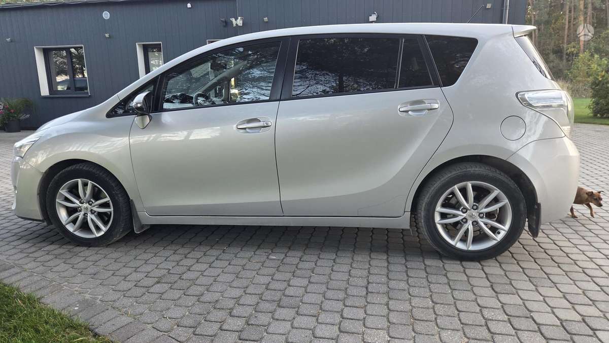 Toyota Verso 2014 — photo 5