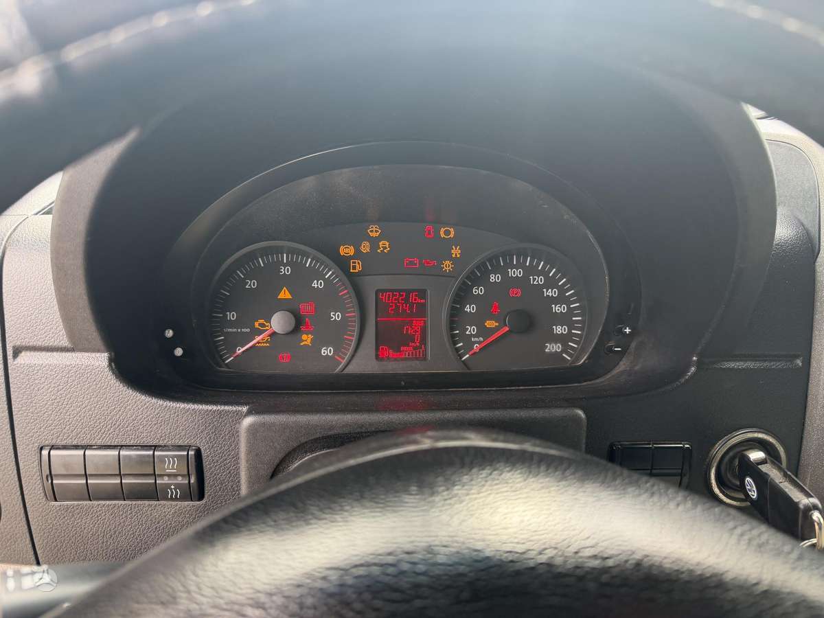 Volkswagen Crafter 2008 — photo 15