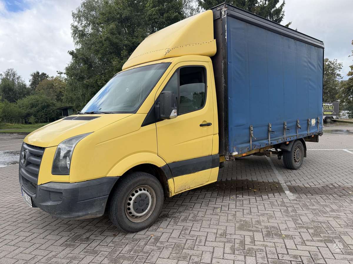 Volkswagen Crafter 2008 — rear view