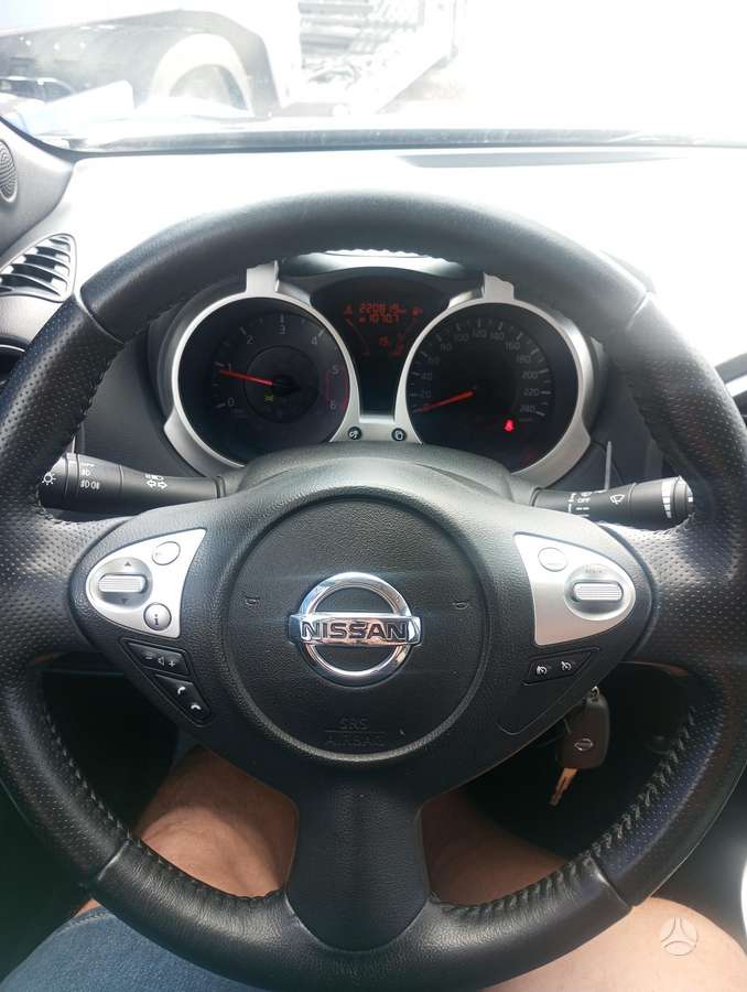 Nissan Juke 2015 — photo 15