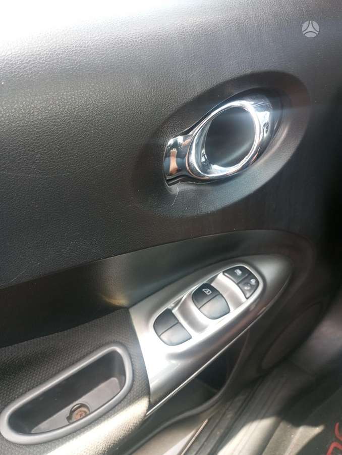 Nissan Juke 2015 — photo 21