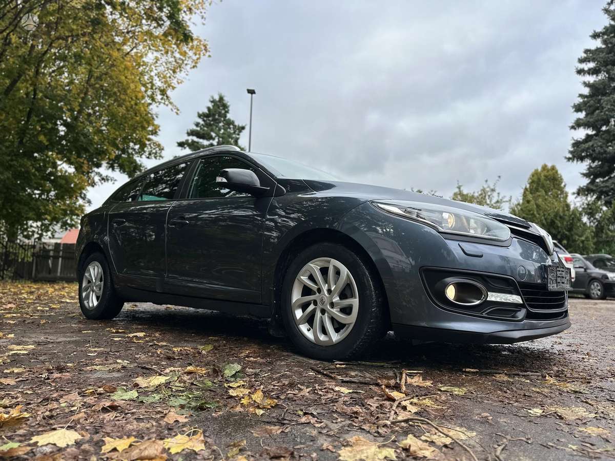 Renault Megane 2015 — photo 11