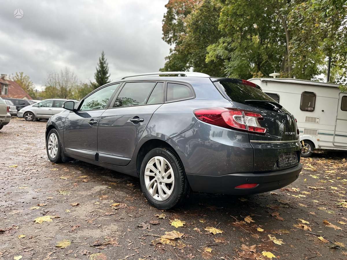 Renault Megane 2015 — photo 20