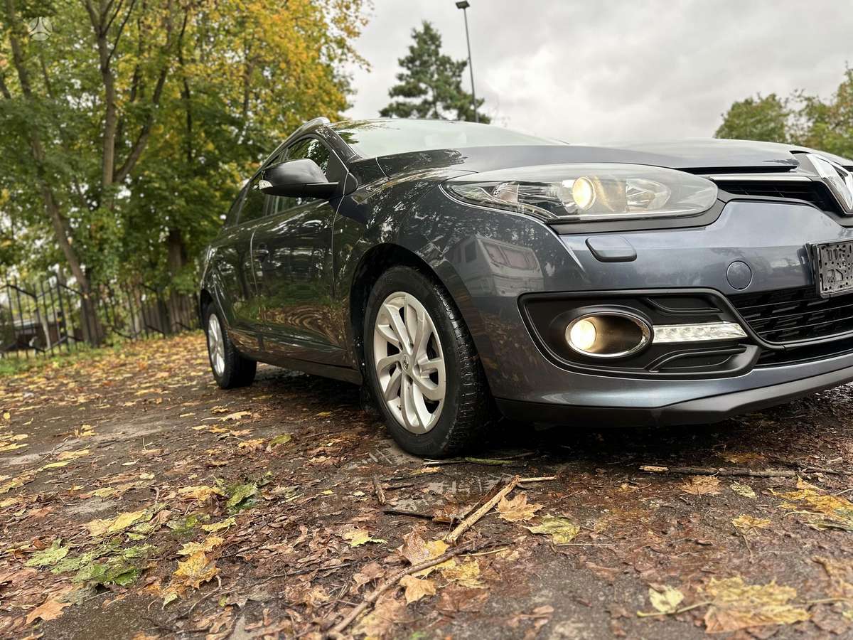 Renault Megane 2015 — photo 24