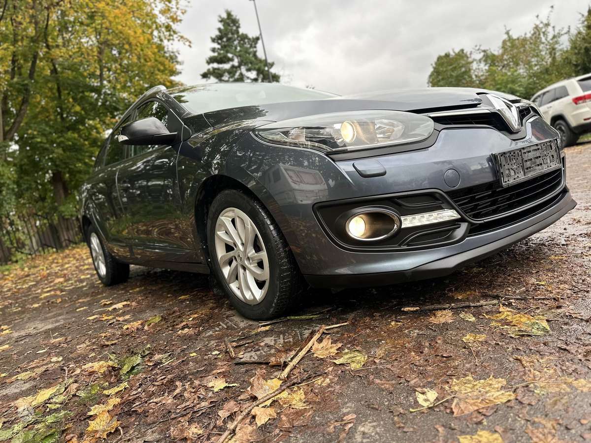 Renault Megane 2015 — photo 25