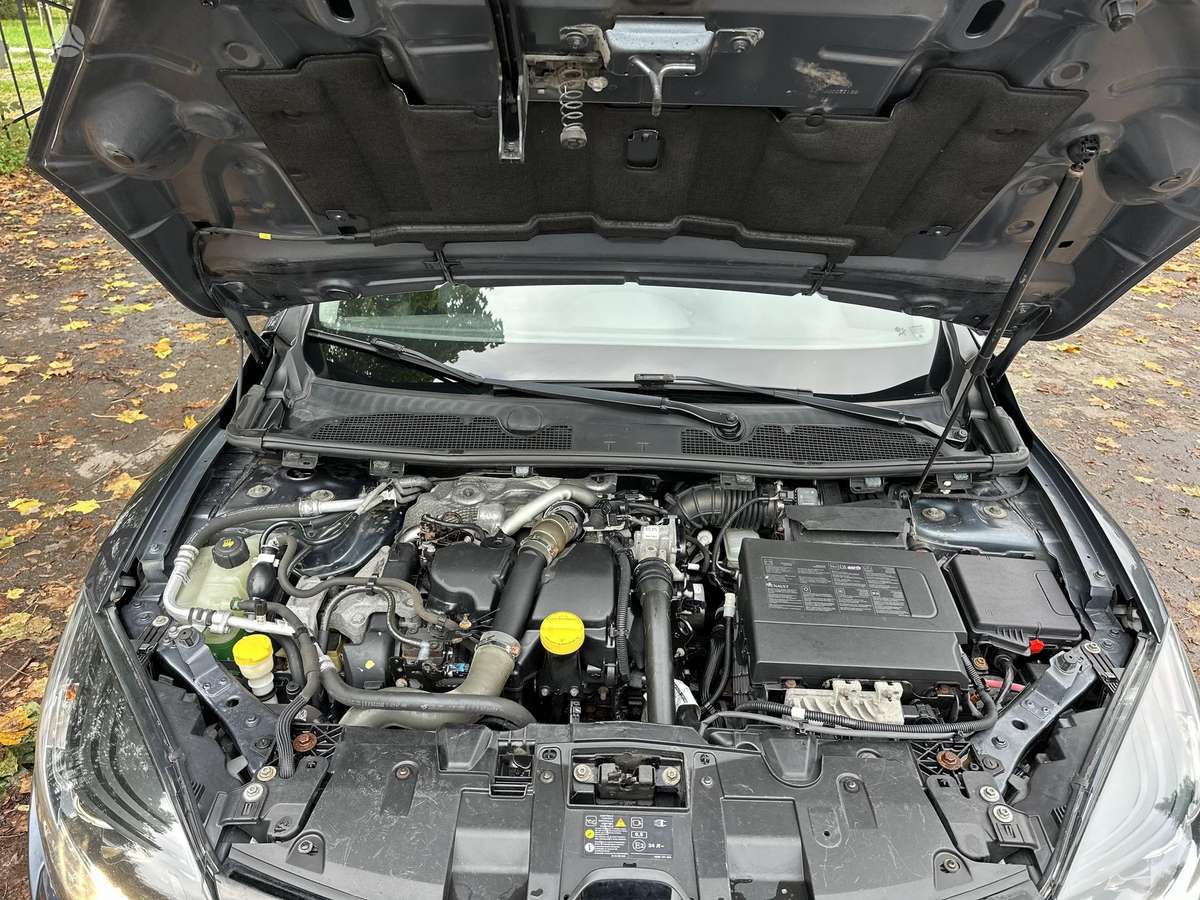 Renault Megane 2015 — photo 27
