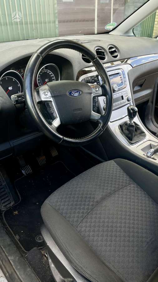 Ford Galaxy 2008 — photo 8