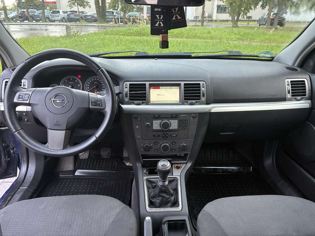 Opel Vectra 2007 — photo 14