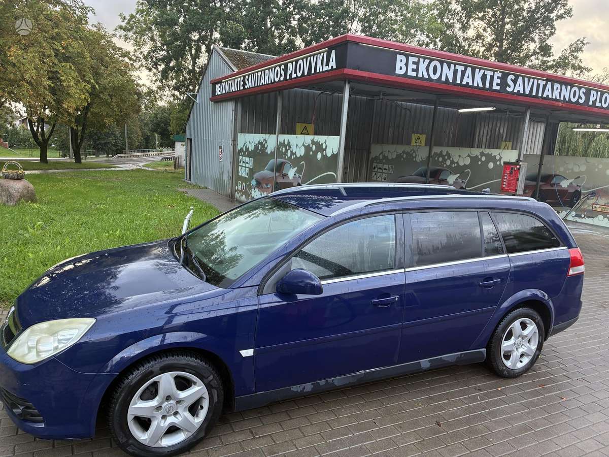 Opel Vectra 2007 — interior
