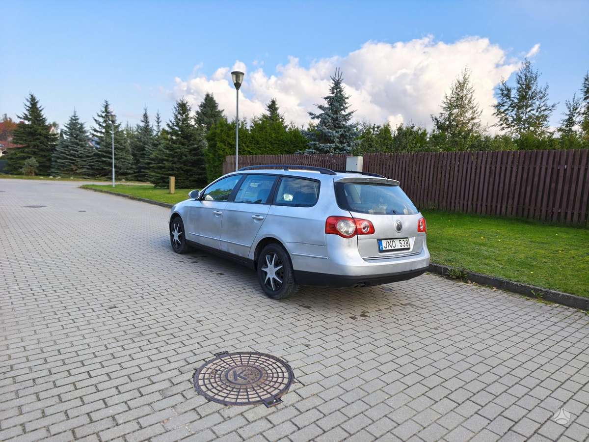 Volkswagen Passat 2006 — салон