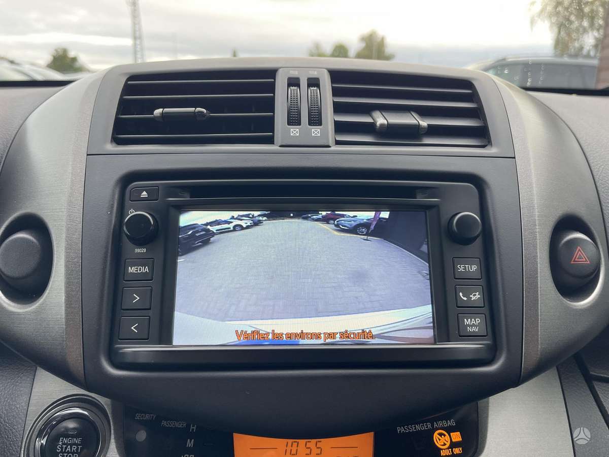 Toyota RAV4 2012 — photo 22