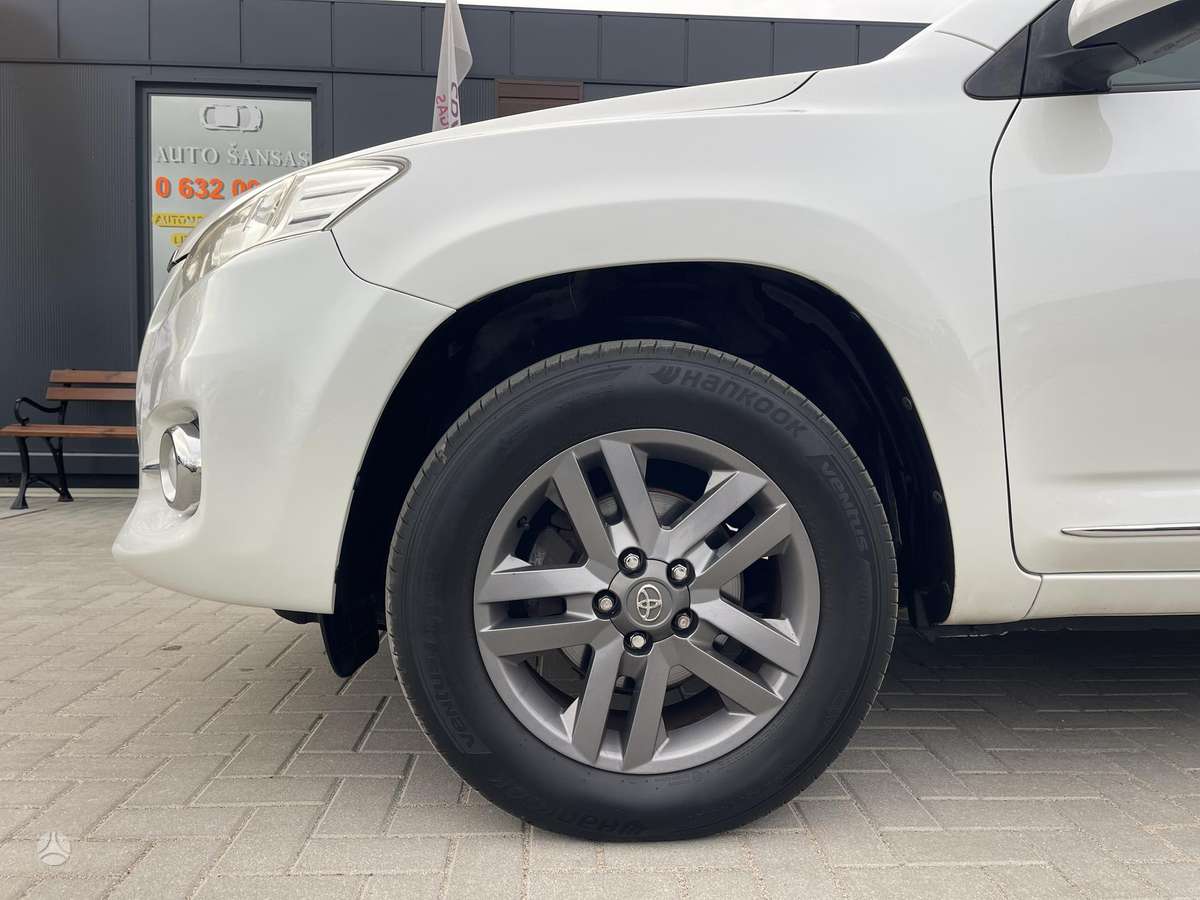 Toyota RAV4 2012 — photo 7