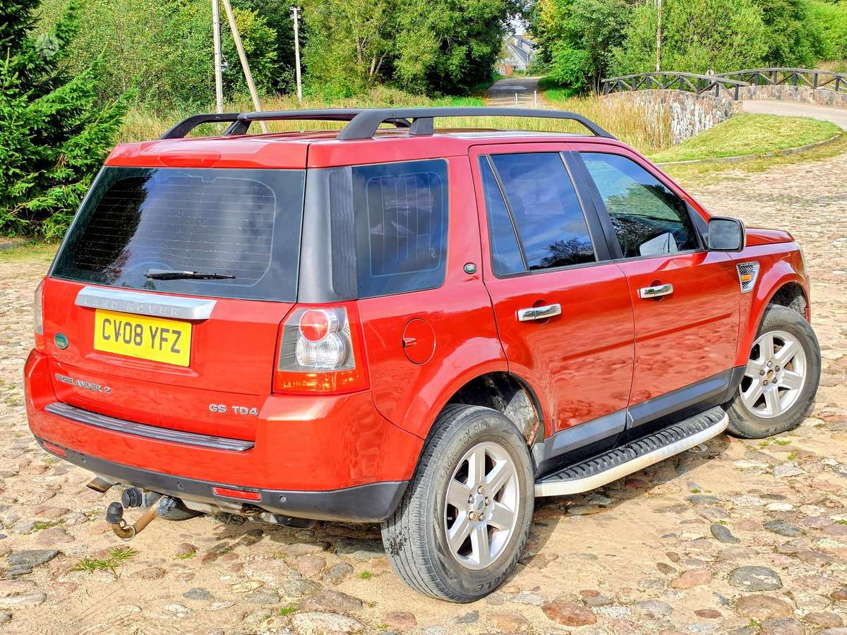 Land Rover 2008 — салон