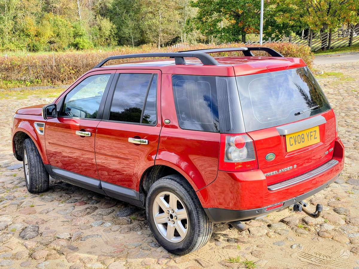 Land Rover 2008 — двигун 2200 cm³