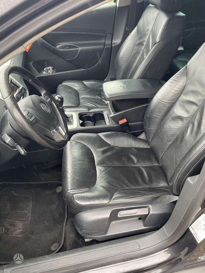 Volkswagen Passat 2009 — photo 23