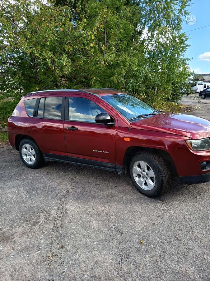 Jeep Compass 2014 — салон