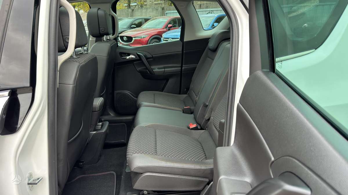 Opel Meriva 2015 — photo 15