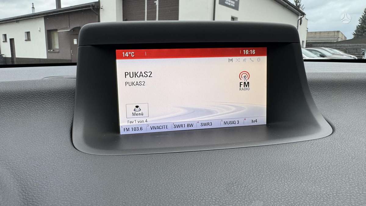 Opel Meriva 2015 — photo 20