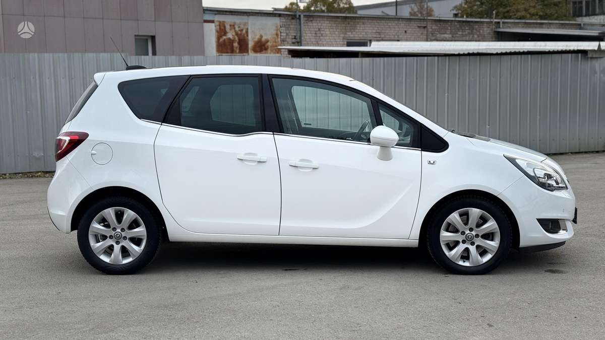 Opel Meriva 2015 — photo 8
