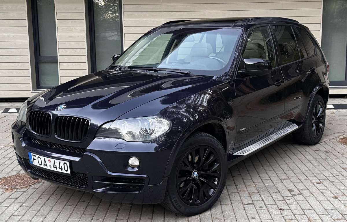 BMW X5 2007 — салон