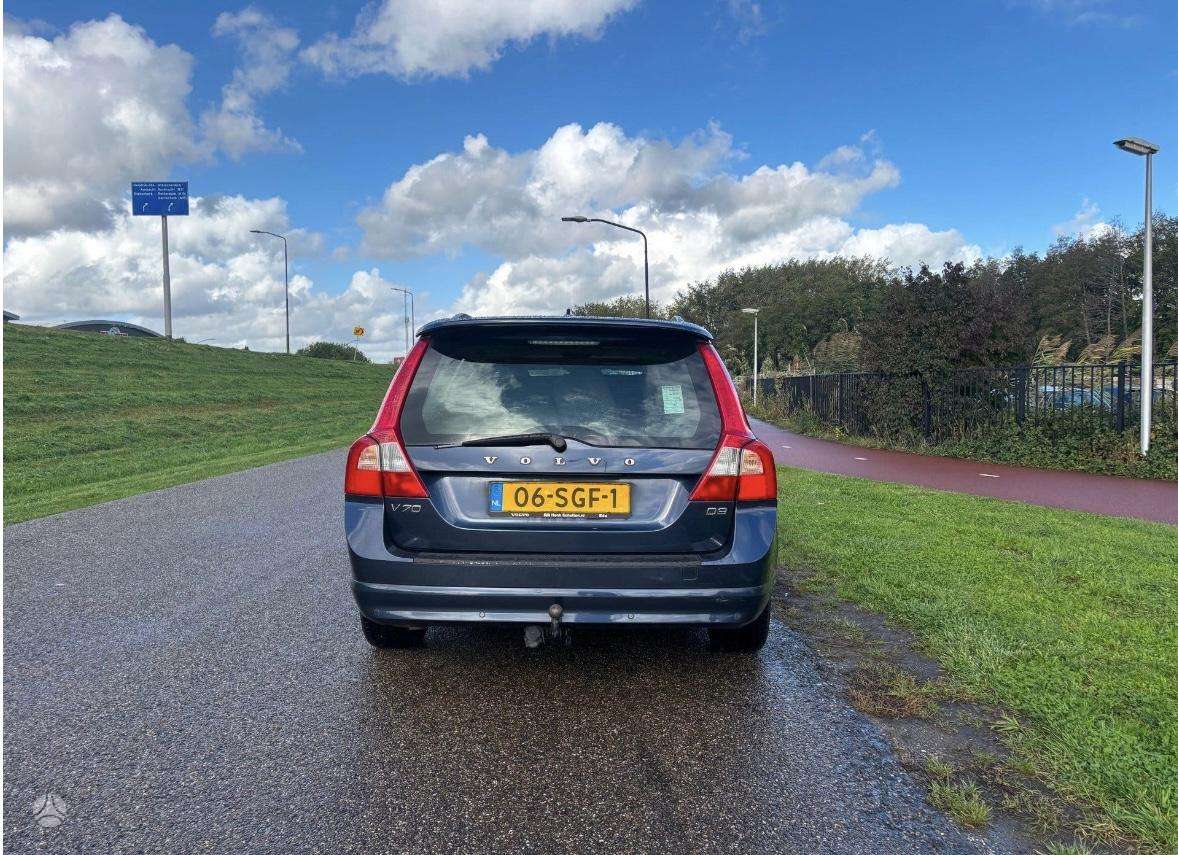 Volvo V70 2011 — photo 5