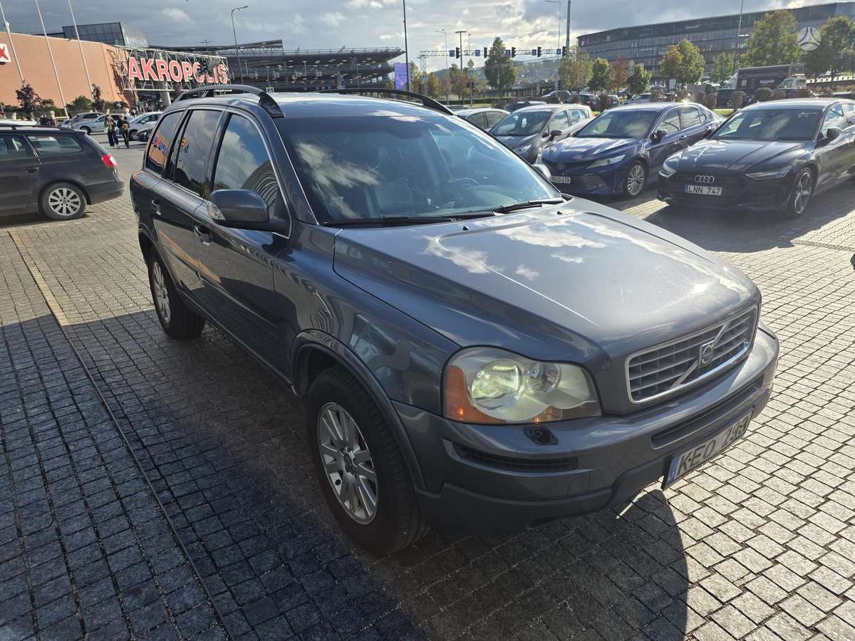 Volvo XC90 2007 — engine 2401 cm³, 185 HP (136kW)