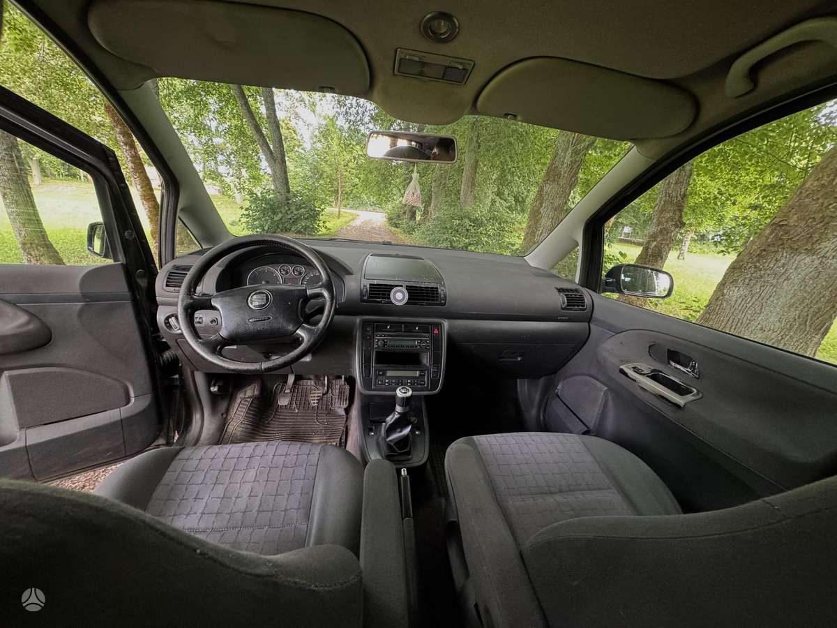Seat Alhambra 2005 — photo 10