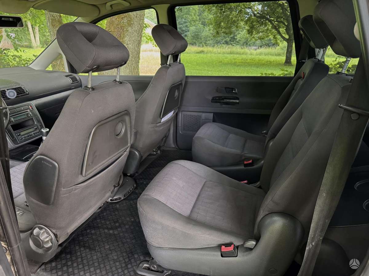 Seat Alhambra 2005 — photo 11