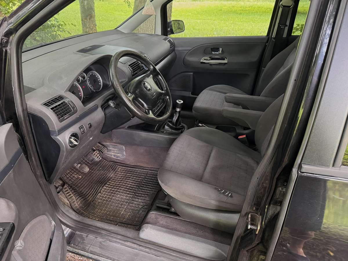 Seat Alhambra 2005 — photo 9