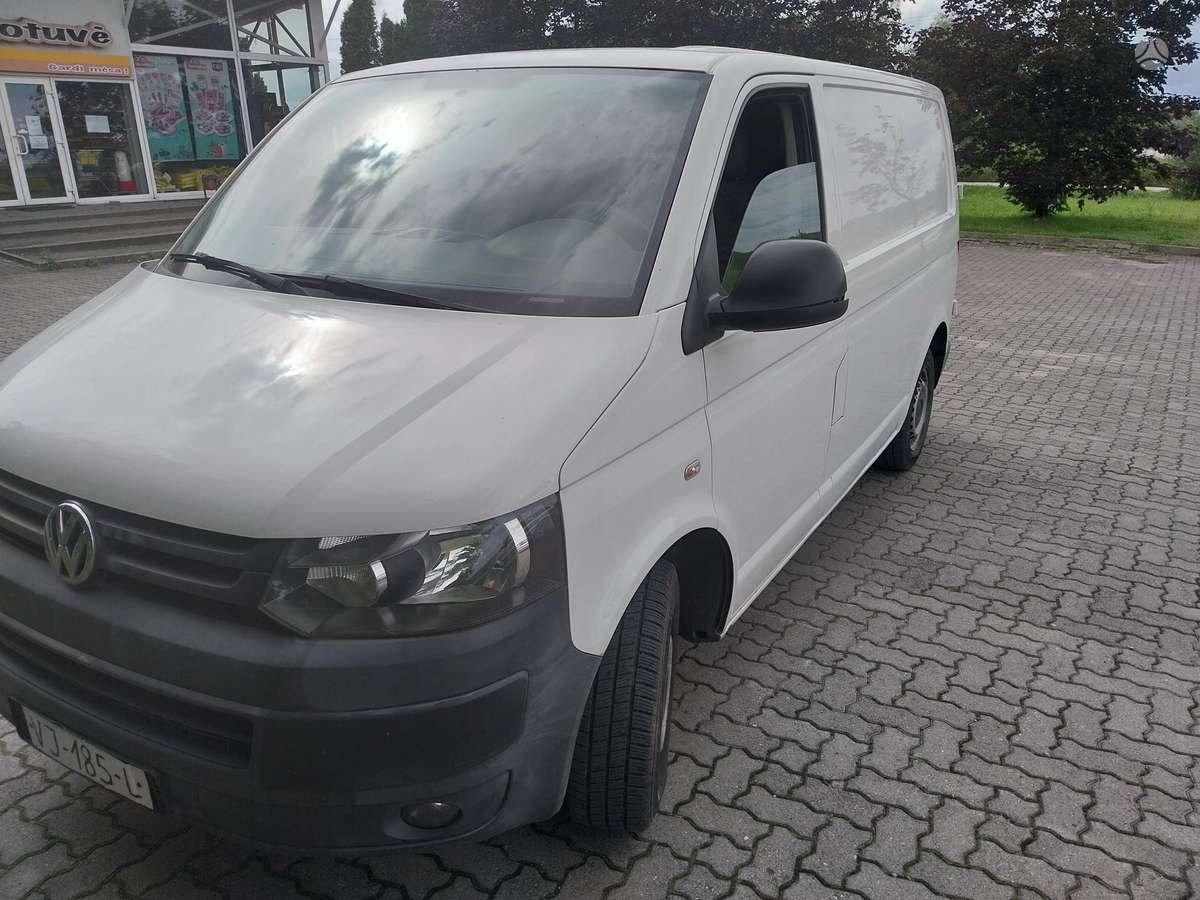 Volkswagen Transporter 2014 — салон