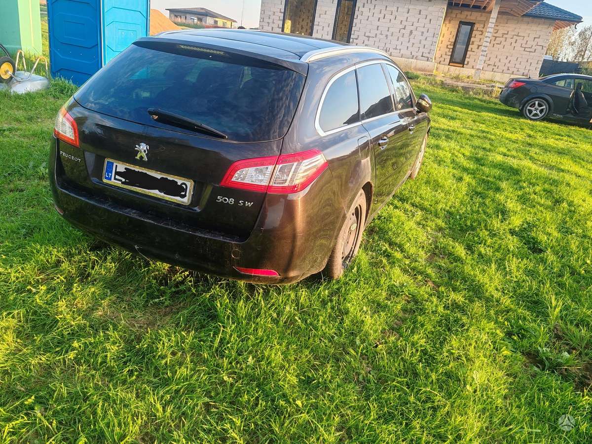 Peugeot 508 2013 — двигун 1997 cm³, 140 HP (103kW)